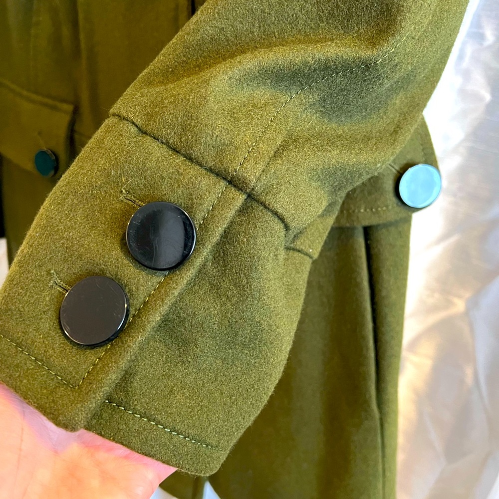 Woman’s Guess Coat- Gently used